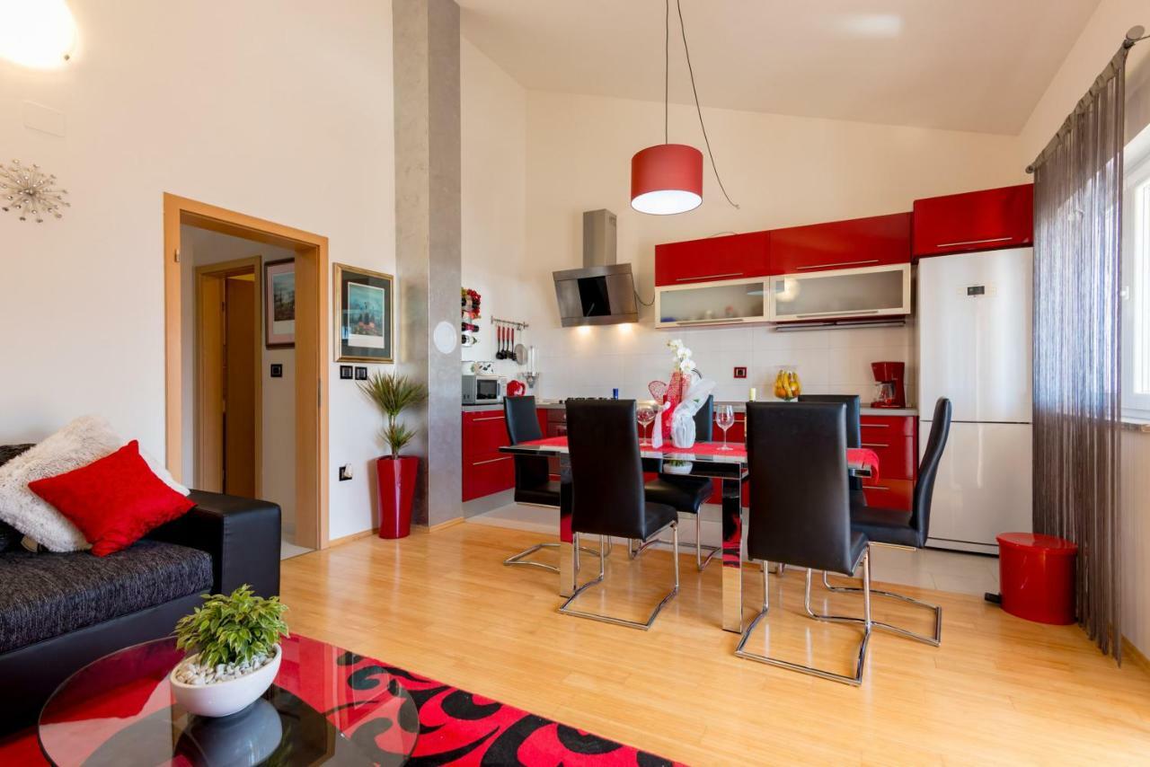Apartment Ina Pula Ngoại thất bức ảnh