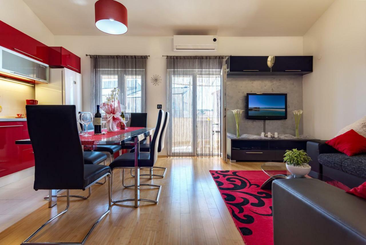 Apartment Ina Pula Ngoại thất bức ảnh